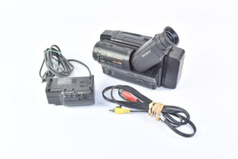 動作品　SONY VideoHi8 HANDYCAM CCD-TR650 ③ Sony-CCD-TR650E-6-343x229.jpg