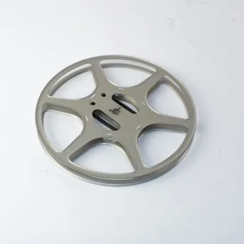 Filmspoel metaal dubbel8 / 8mm / geluidsband - 120m/400ft (17,8 cm diameter) (gebruikt)