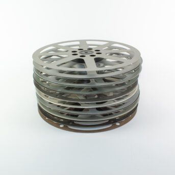 Alternative view of 16mm filmspoel metaal 360 meter (35.5 cm - 14 inch) (gebruikt)