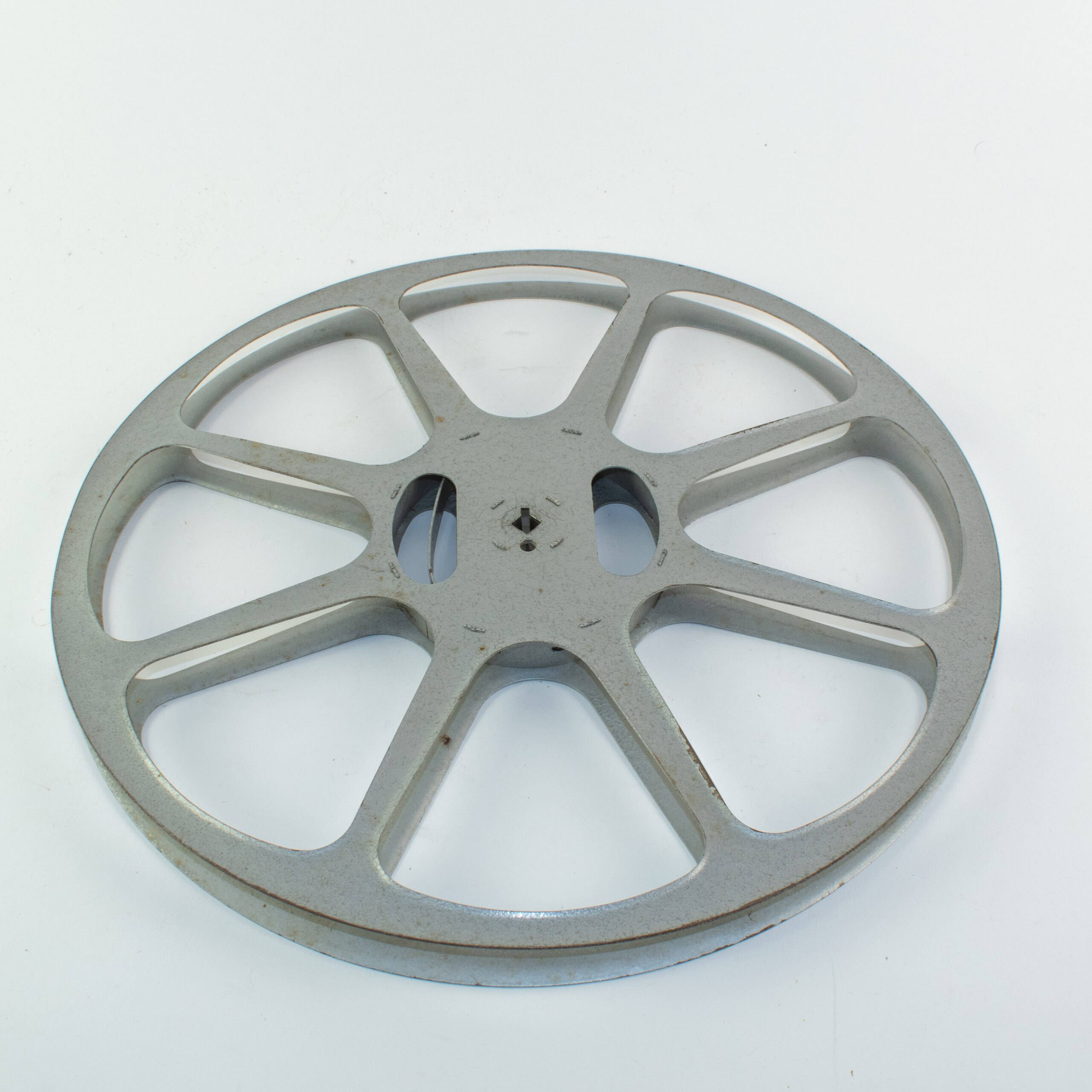 16mm filmspoel metaal 360 meter (35.5 cm - 14 inch) (gebruikt) - Afbeelding 8