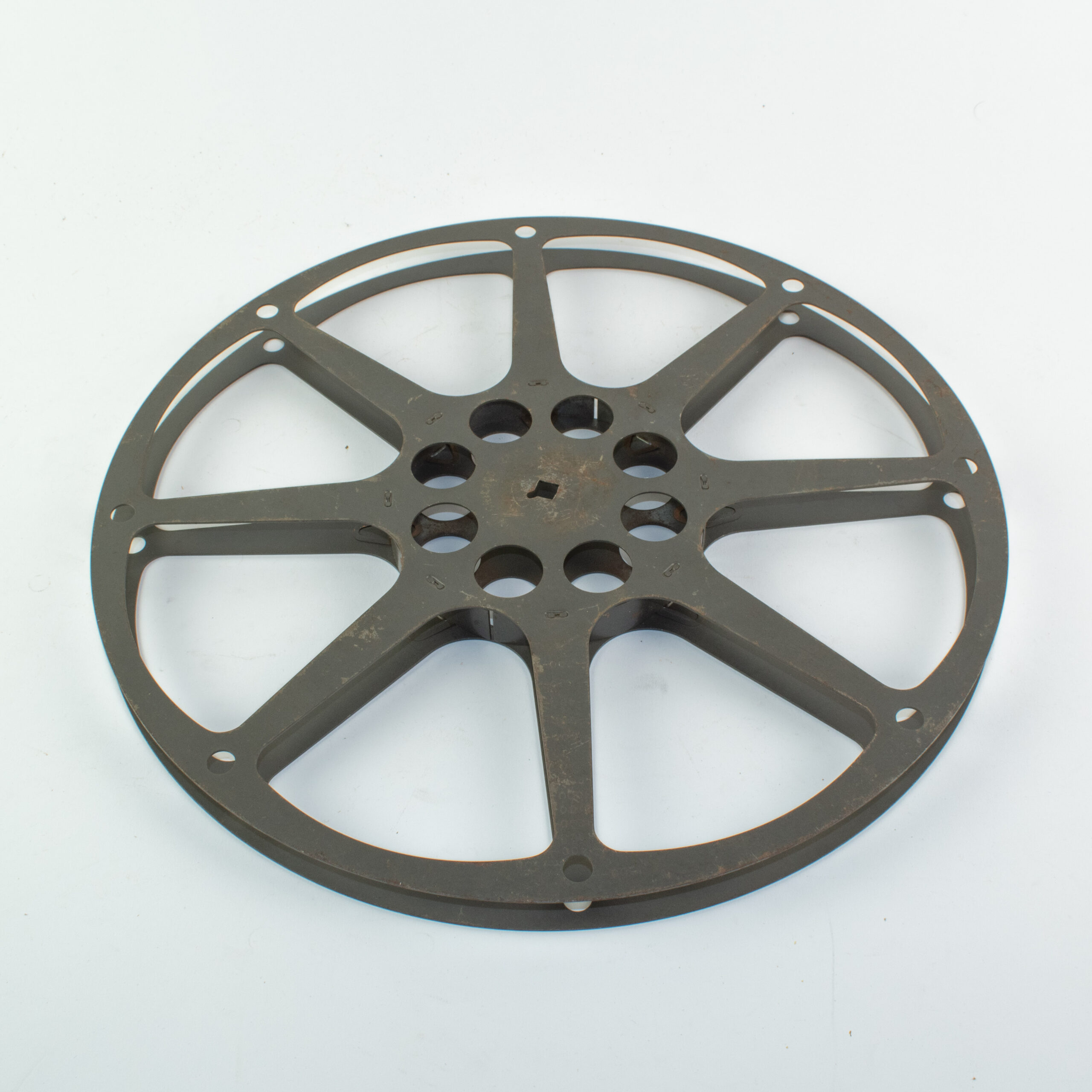 16mm filmspoel metaal 360 meter (35.5 cm - 14 inch) (gebruikt) - Afbeelding 6