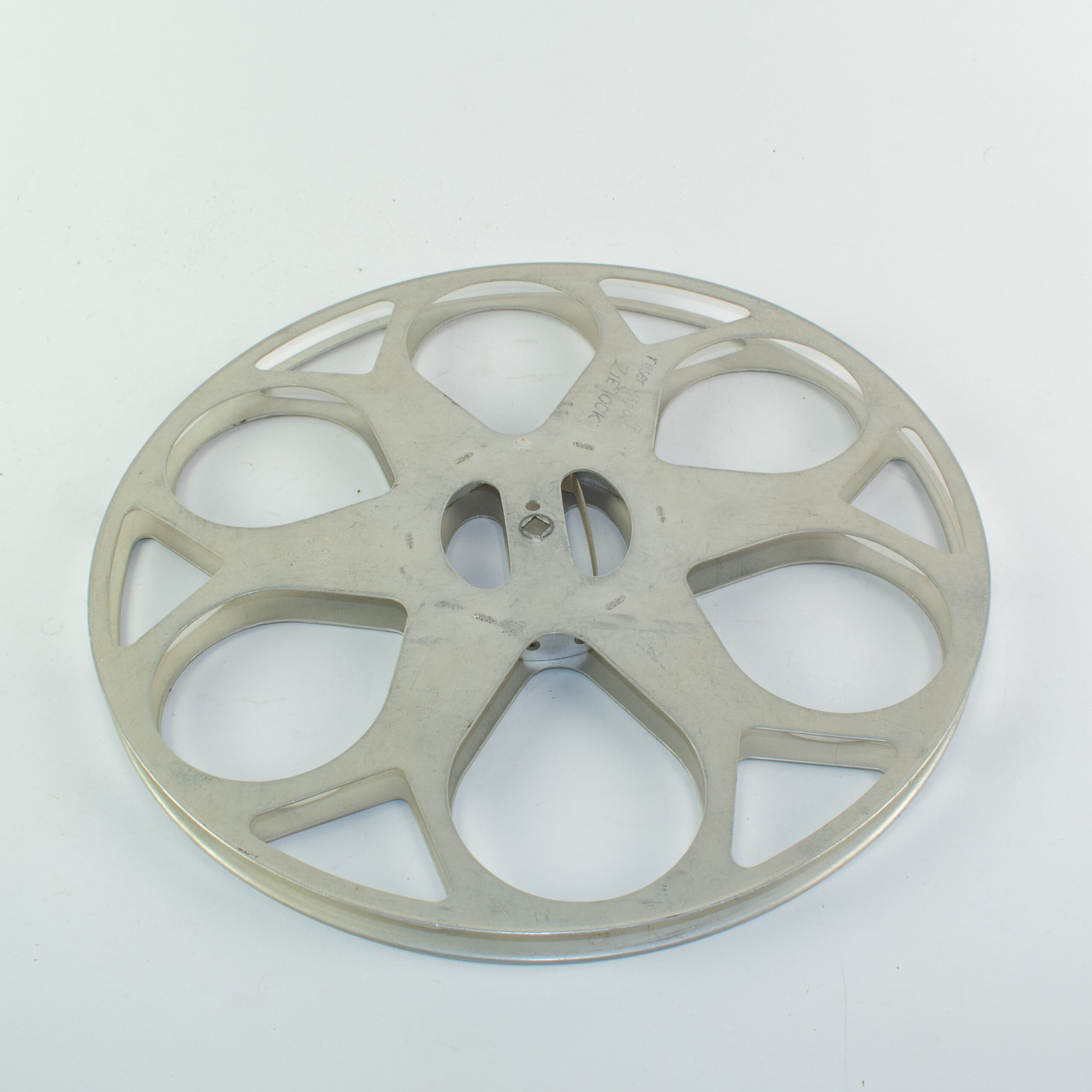 16mm filmspoel metaal 360 meter (35.5 cm - 14 inch) (gebruikt) - Afbeelding 5