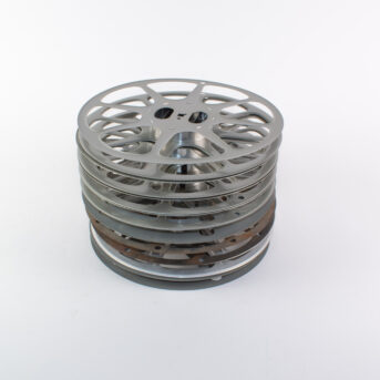 Alternative view of 16mm filmspoel metaal 240 meter - 800 ft (26,7 cm - 10.5 inch) (gebruikt)